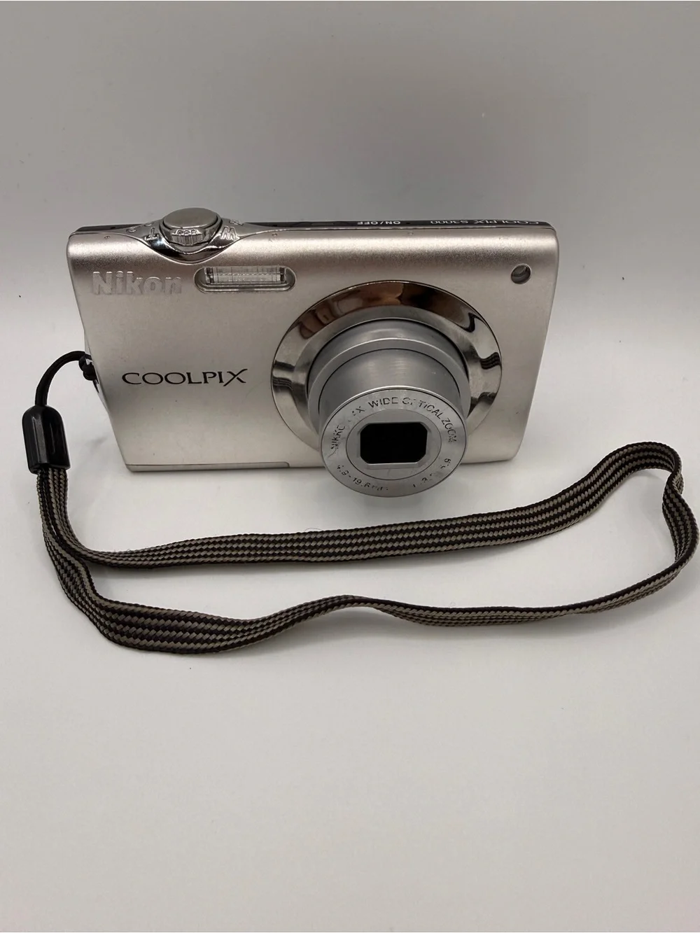 Nikon coolpix s3000